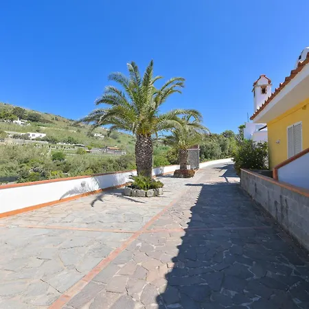 Punto Azzurro فندق ايسكيا